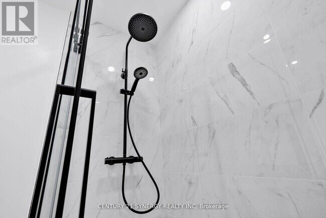 Photo - 598 Kirkwood Ave Unité 6