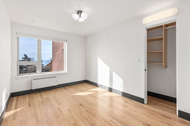 Photo - Walk to all that Downtown Queen Anne Offers! Unit 301