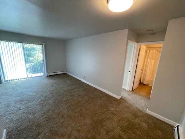 Photo - 932 W Rollins Rd Unit 932-E