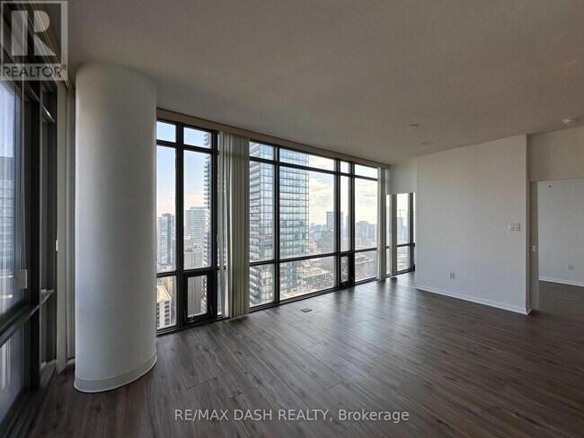 Photo - 38 Grenville St Unit 3707