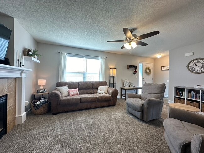 Photo - HUGE YARD!! 4 Bedroom, 3.5 Bath in Granger
