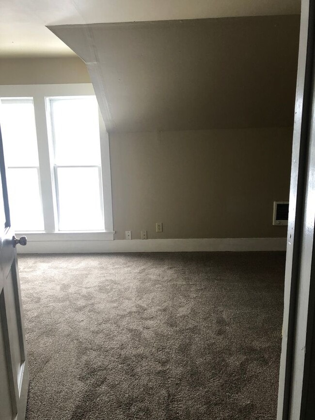 Photo - Cargill (1100 Borseth St) Unidad 1