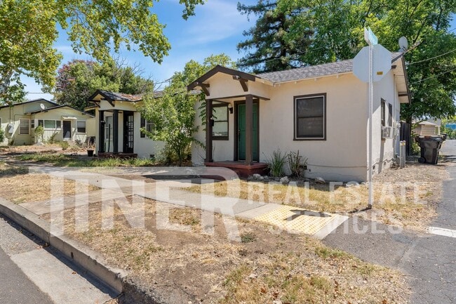 Photo - 314 Los Vegas Ave