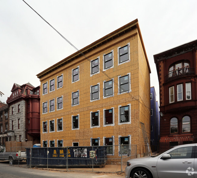 Building Photo - 1515 N. 16th Rental