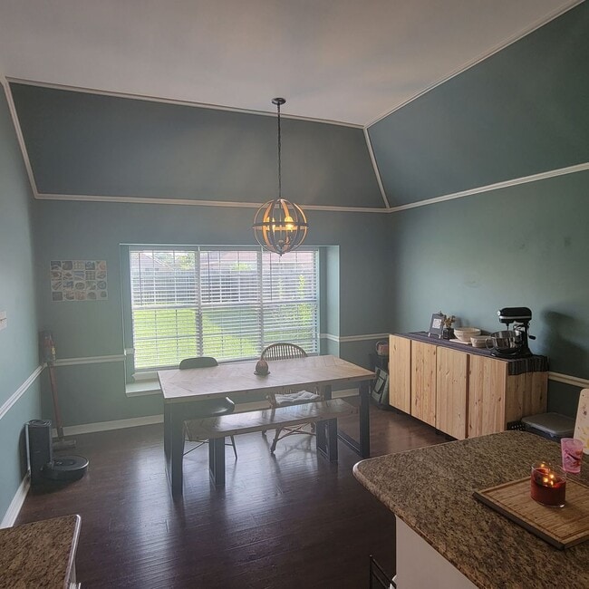 Photo - 4 Bedroom 2 Bath in Stockwell