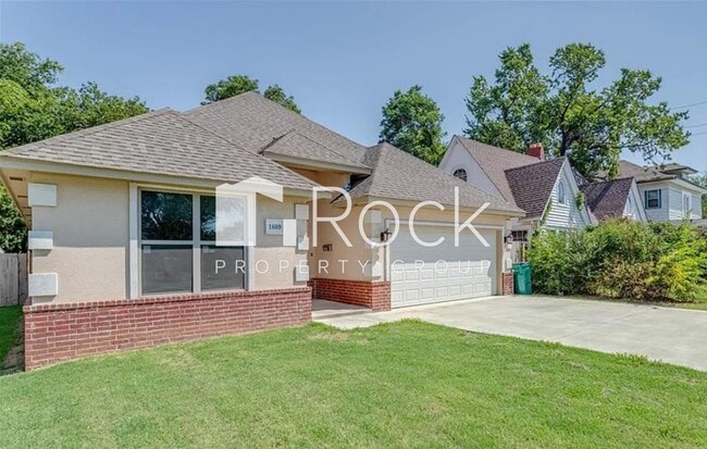 Building Photo - Spacious 3 Bed 2.5 Bath Home Near Oklahoma...