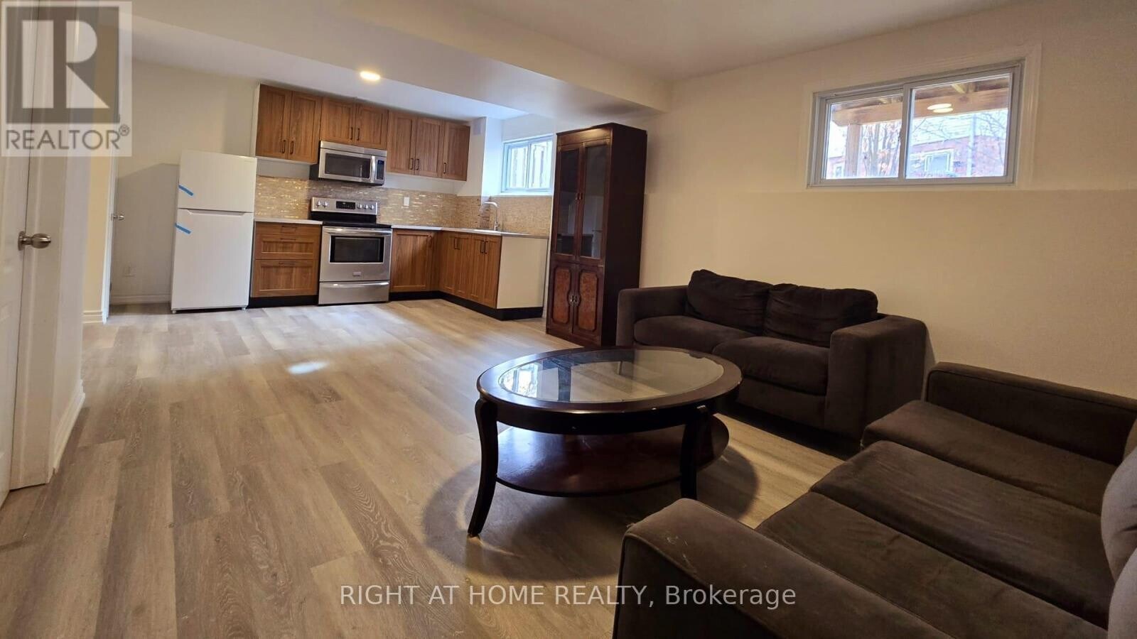Photo - 34 Hodgins Ave