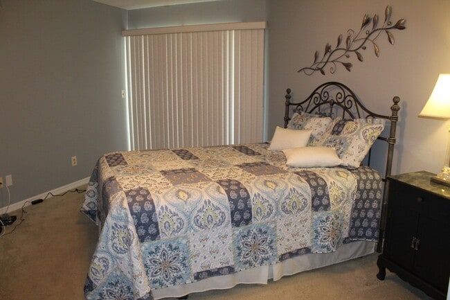 Photo - Furnished 1 bedroom condo at Pier 43 Unit 305