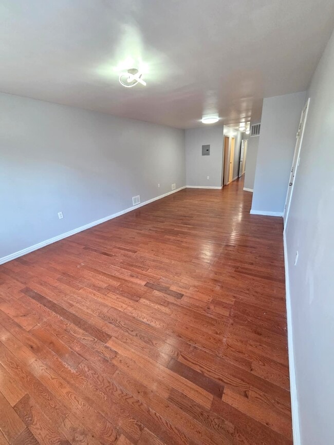 Photo - 48 Ellis Ave Unit 1