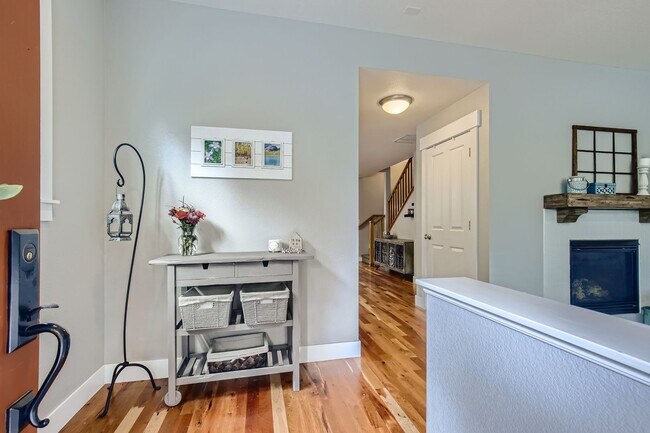 Photo - Long Realty & Property Management - Wonderfully Located Townhome in Great Neighborhood