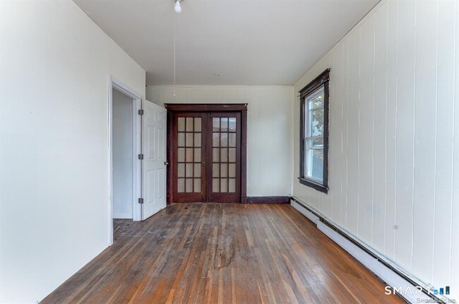 146 Charles St Unit 2nd