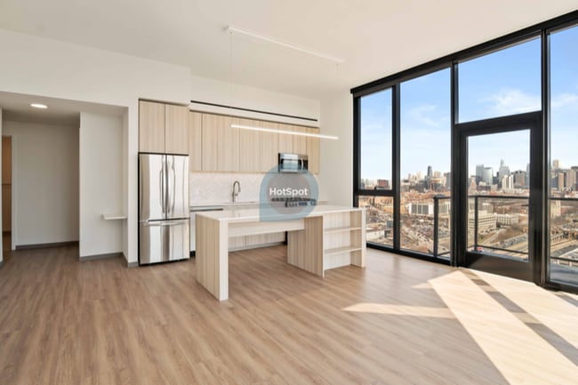 1922 W Ogden Ave Unit 809