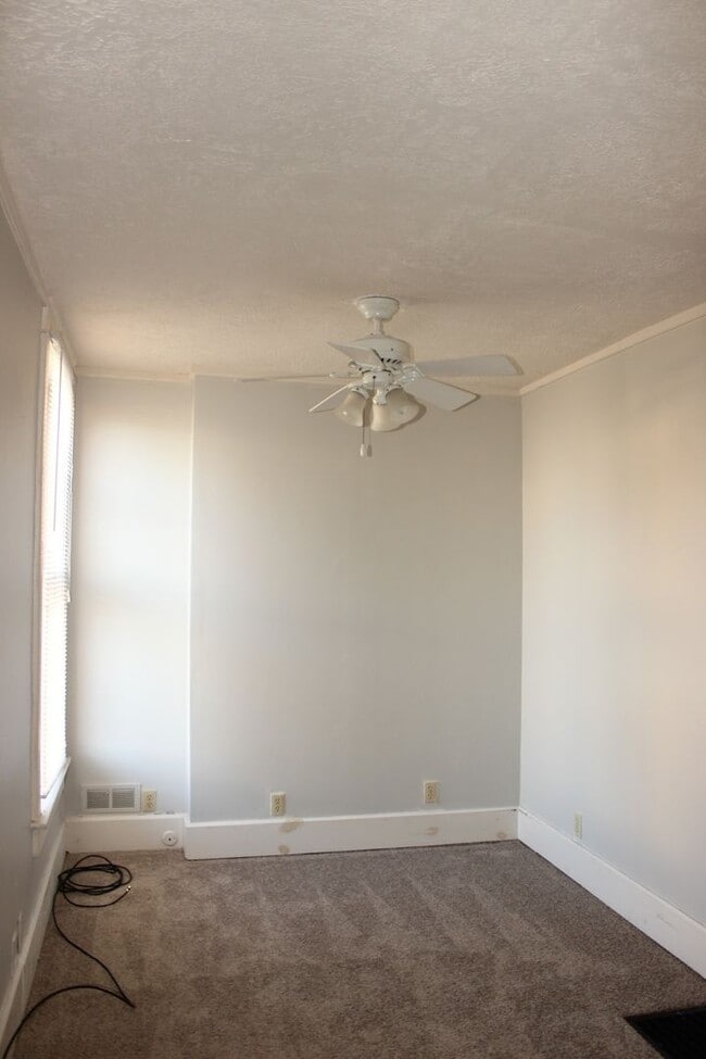 Photo - PRELEASING for AUGUST! Close to Campus: Di...