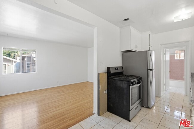 Photo - 2544 Thurman Ave.