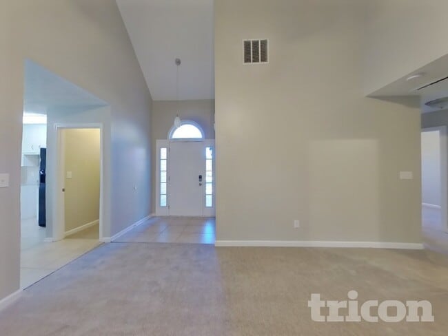 Photo - 538 Grove Pointe Ct