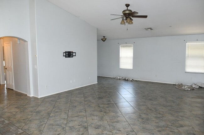 Photo - 13950 W Maui Ln