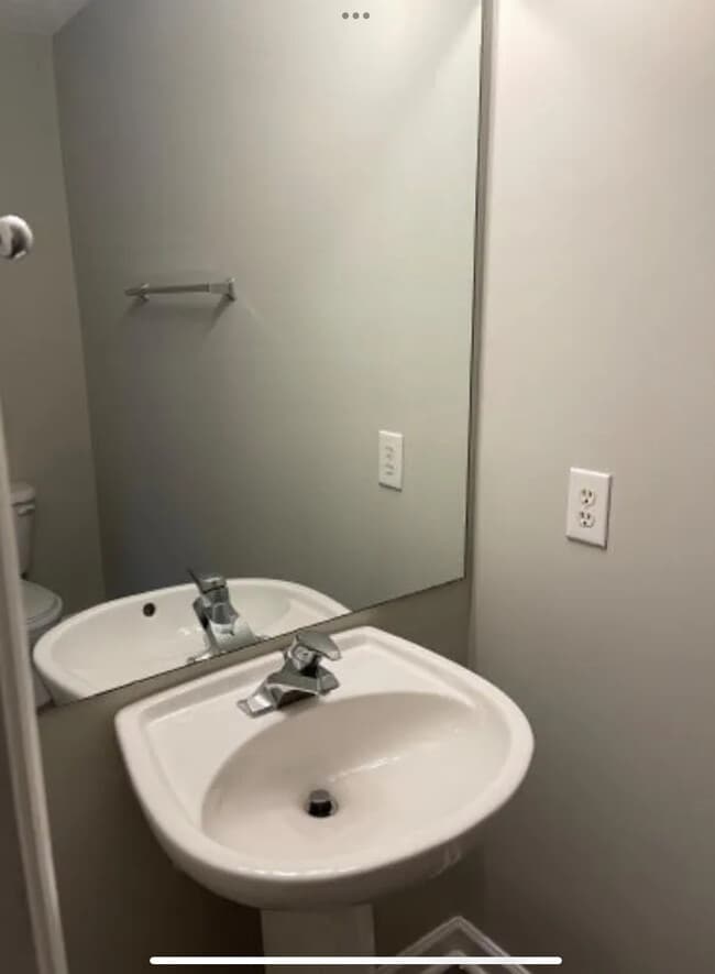 Photo - 27 Sidney Marie Ct