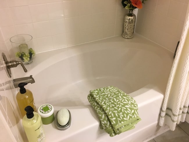 Bañera amplia - Skytop Apartments