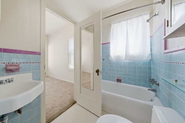 Photo - 1530 Miramar Dr Unit 1530 Miramar - Apt 5
