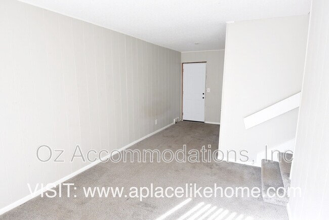 Photo - 9702 Shepherds Dr Unit B