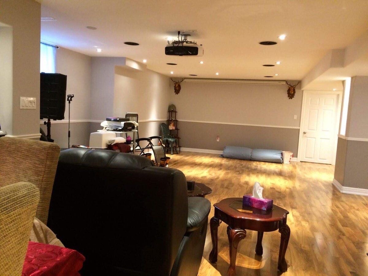 Photo - 166 Welland Av Unit 166 Welland Avenue
