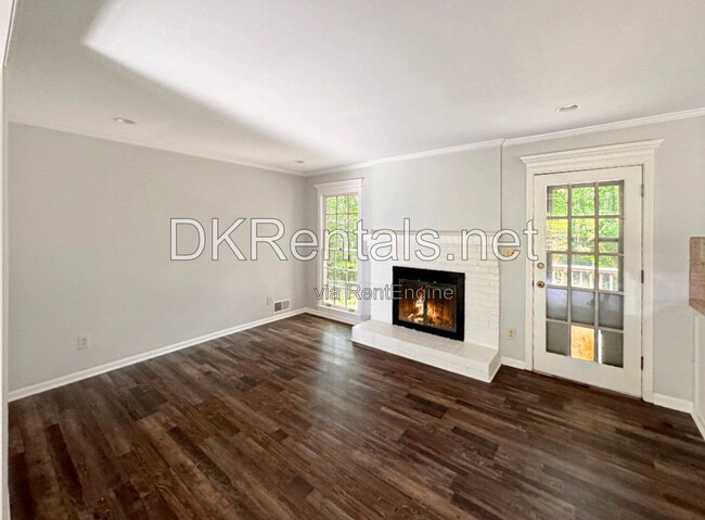 Photo - 1580 Bainbridge Ln