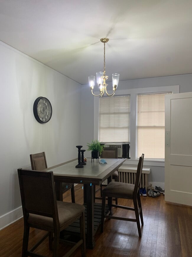 Área de comedor - 514 Grand Blvd Unidad 4
