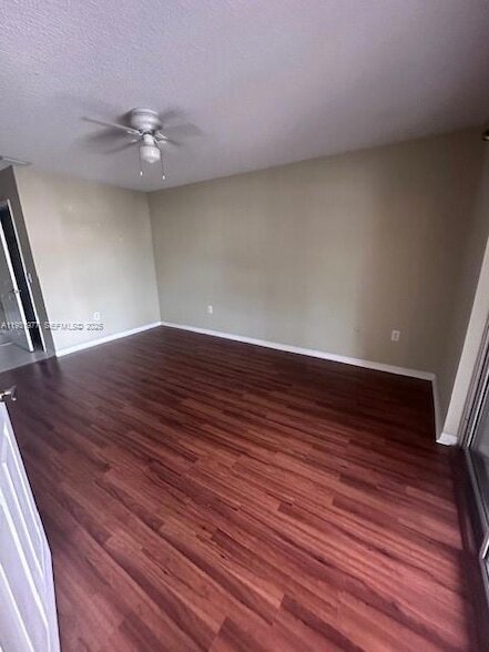 Photo - 471 NE 210th Cir Terrace Unidad 20414