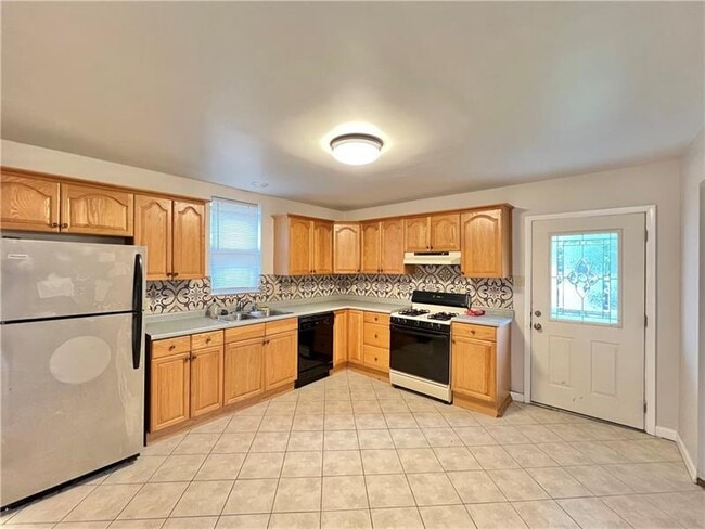 Photo - 124 Virginia Ave