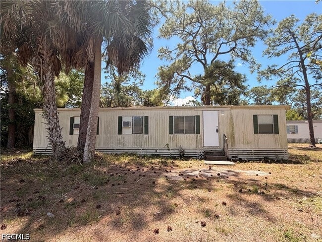 Building Photo - 7535 McDaniel Dr
