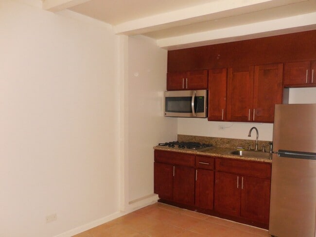 Building Photo - 234 ?Ohua Ave