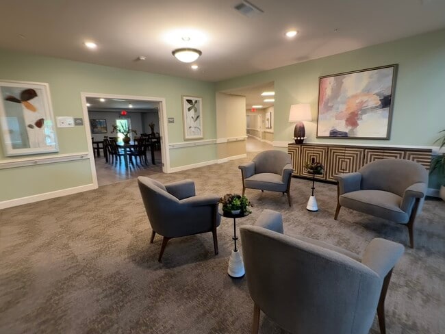 Photo - Kelleytown Senior