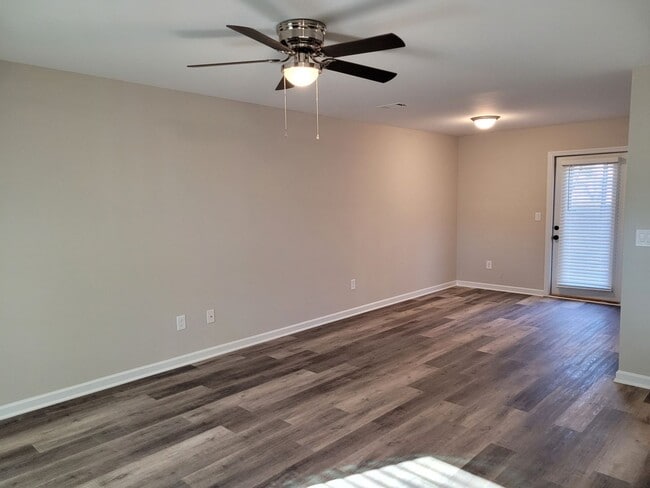 Photo - NEW CONSTRUCTION FOR RENT IN NEWNAN!