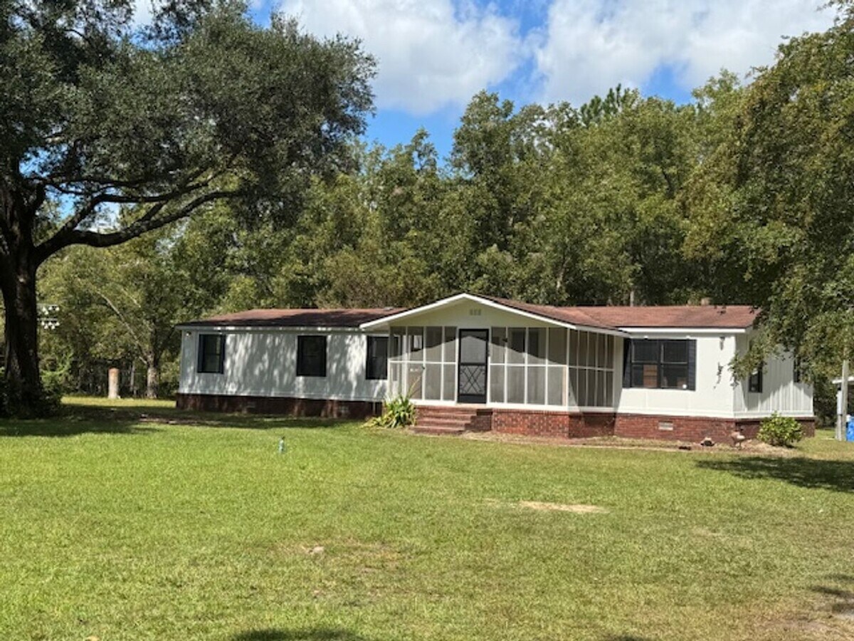 Photo - FOR RENT