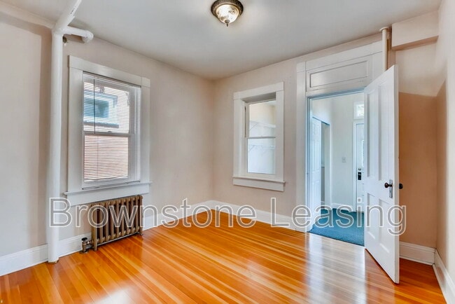 Photo - 1124 Emerson St Unidad #26