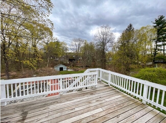 Building Photo - 58 Hollis St Unit B