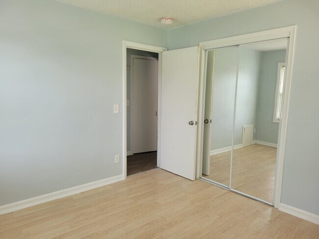 Photo - 2084 Monroe Blvd