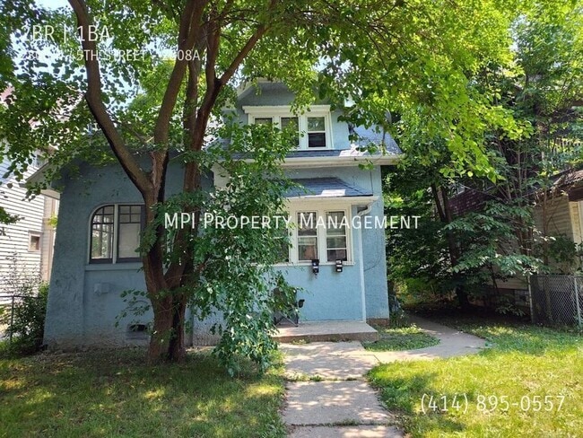 Building Photo - 2808 N 45th St Unit 2808A Rental