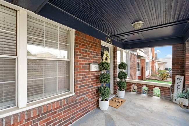 Photo - 5022 Lindsay St