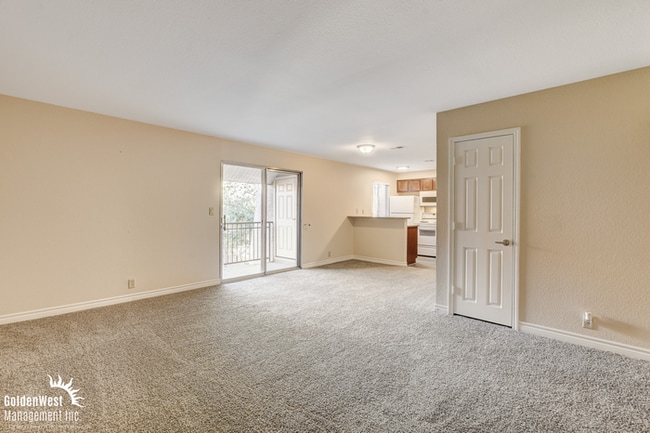 Photo - Amazing 2Bdm 2Ba Condo Located in the Guard-Gated Bella Vita Community!