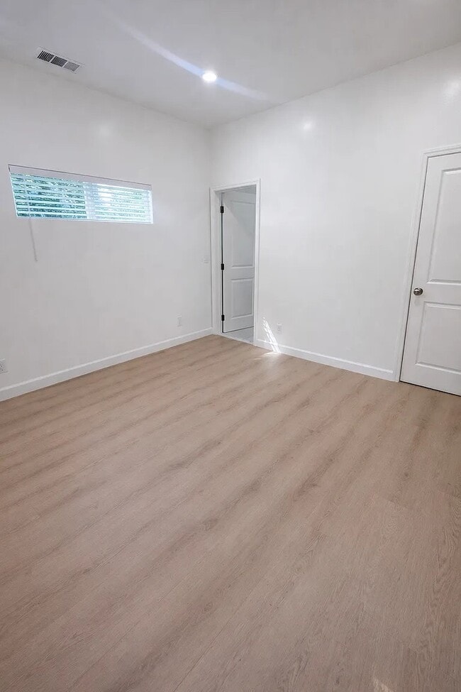 Photo - 9150 N Columbus Ave