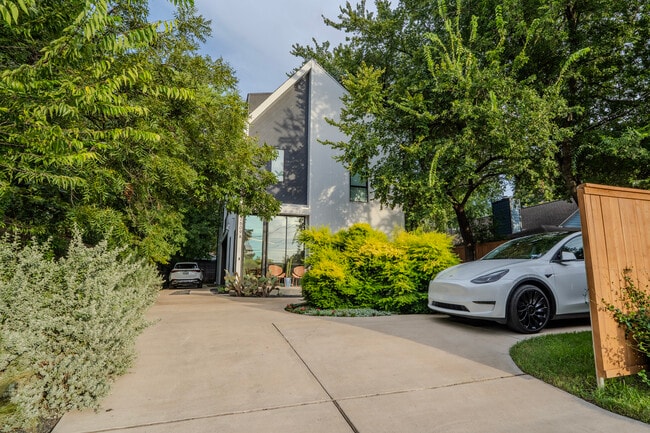 Photo - 2509 Durwood St