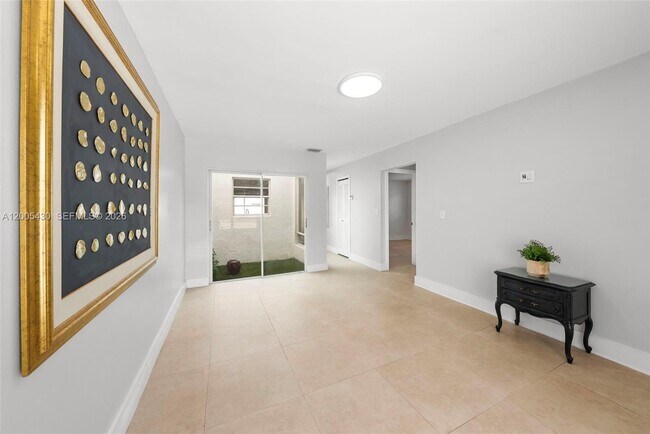 Photo - 31 NW 108th Ct