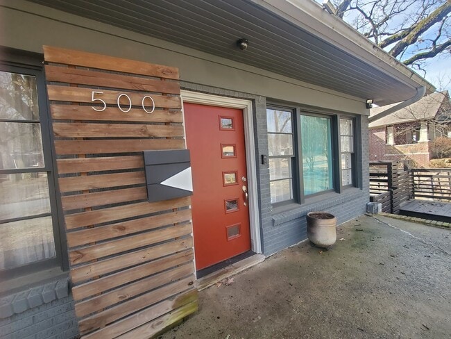 Photo - Call Peggy 501 676 1758