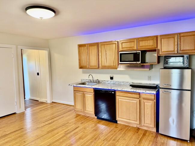 Photo - 4 Hillside Ave Unit 1