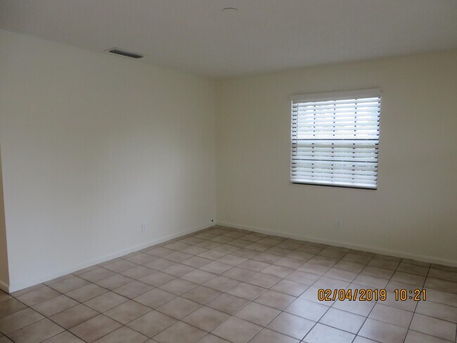 Photo - 2202 NE 4th St Unit 10