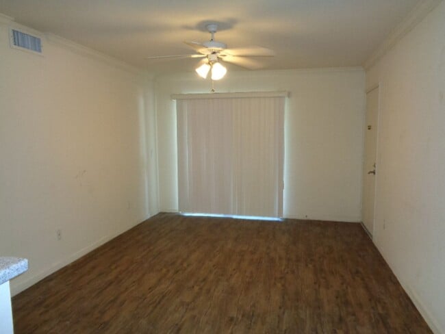 Building Photo - Spacious 2 bedroom condo in north Phoenix!... Unit 1072