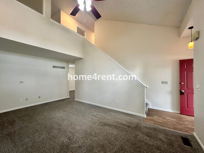 Photo - Large Fenced Back Yard & Finished Basement! Cul-de-Sac!