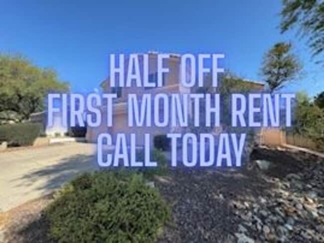 Building Photo - HALF OFF FIRST MONTH'S RENT! 4 BEDROOM 2.5 BATHROOM HOME