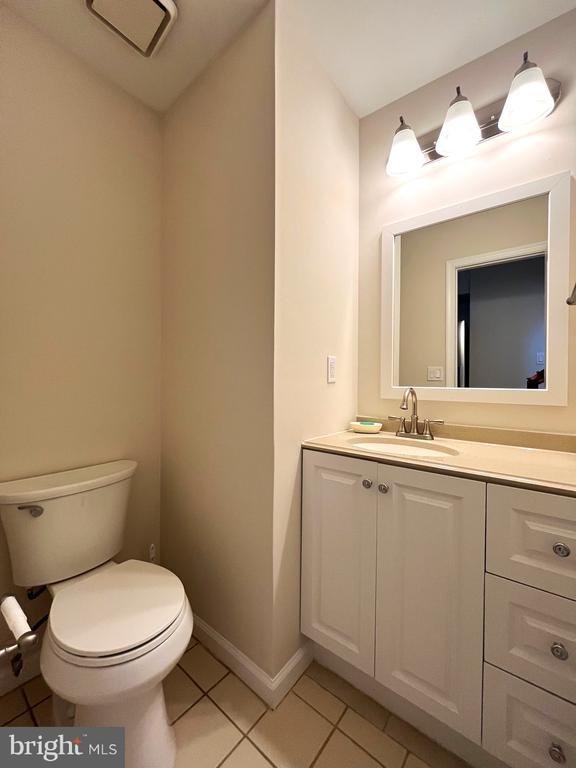 Photo - 40 Roxbury Ct